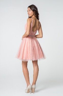핑크빛 반짝이는 홈커밍 파티 미니 칵테일 드레스